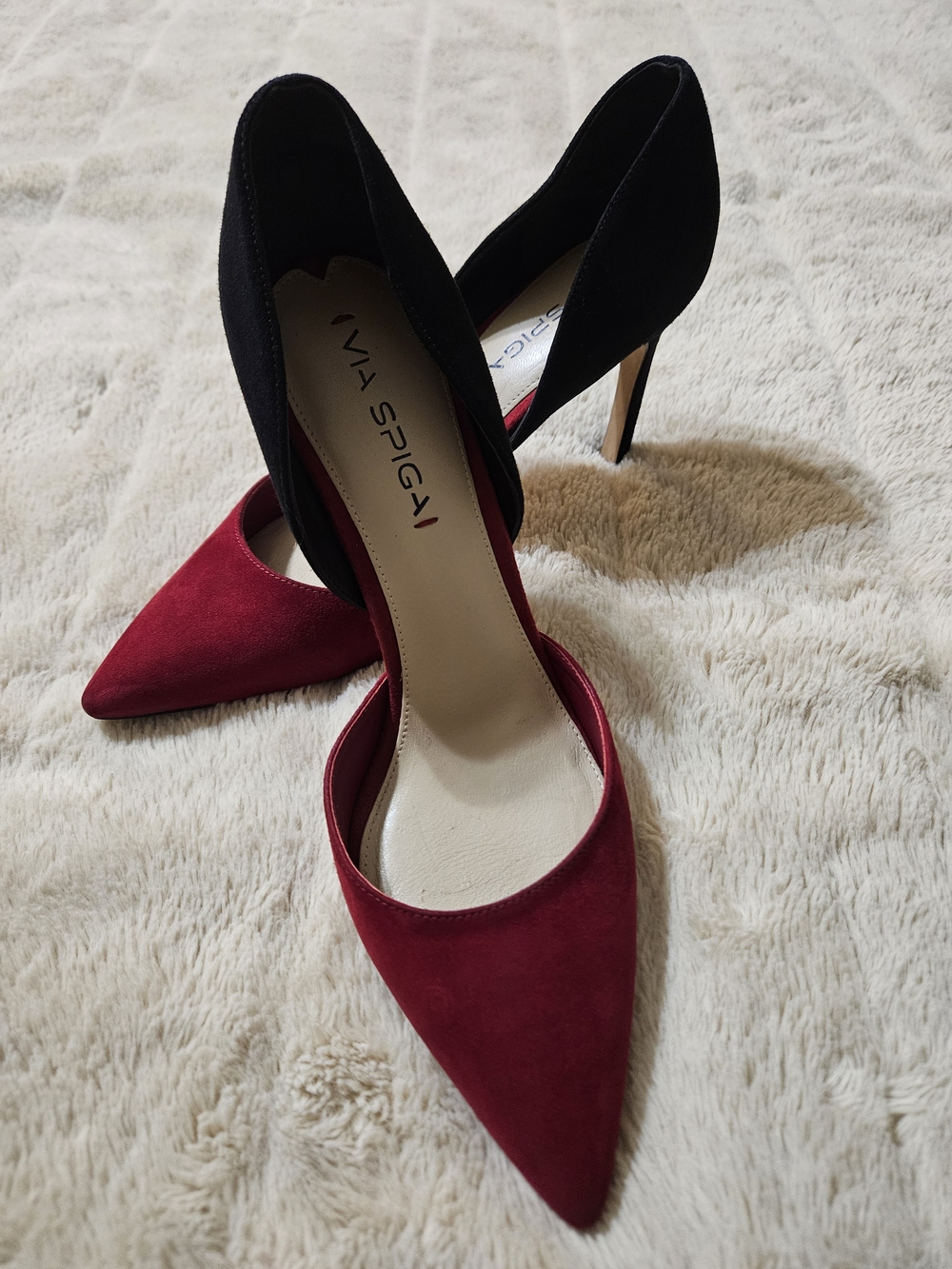 Via Spiga Two-Tone Black and Burgundy Pointed-Toe Pumps